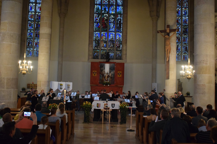 Die Zuhörer lauschten den Flötenklängen in der gut besuchten St. Georgs-Kathedrale